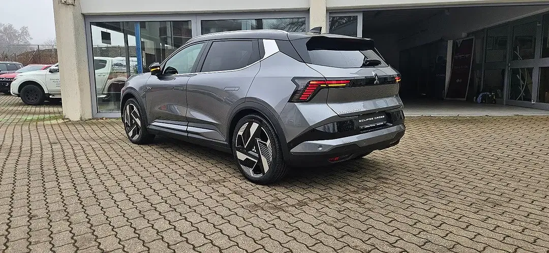 Mitsubishi Eclipse Cross - Thumbnail 10