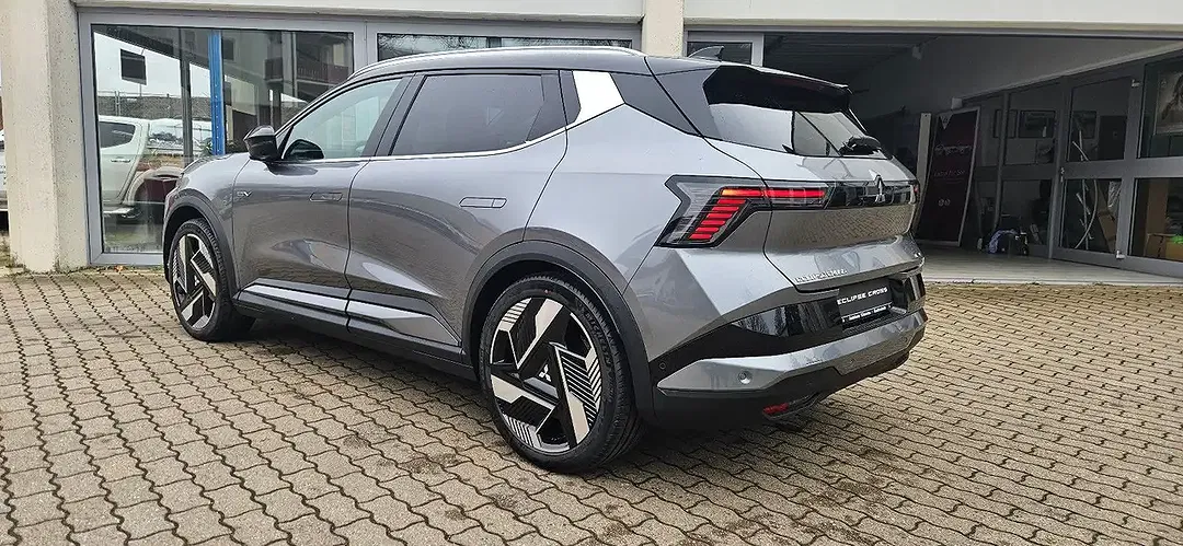 Mitsubishi Eclipse Cross - Thumbnail 11