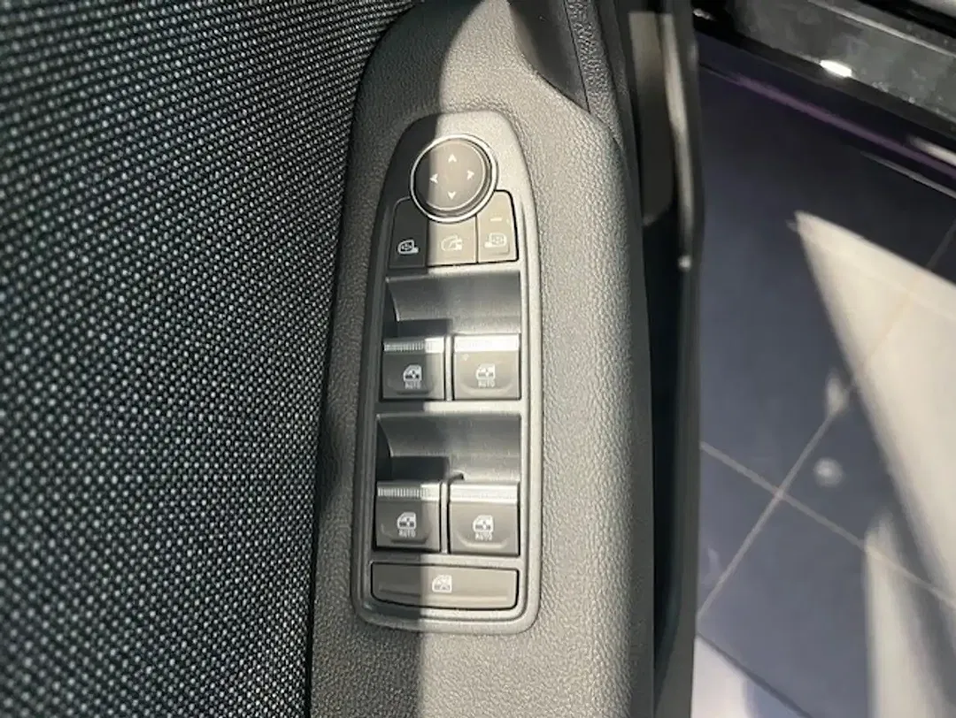 Renault Captur - Thumbnail 11