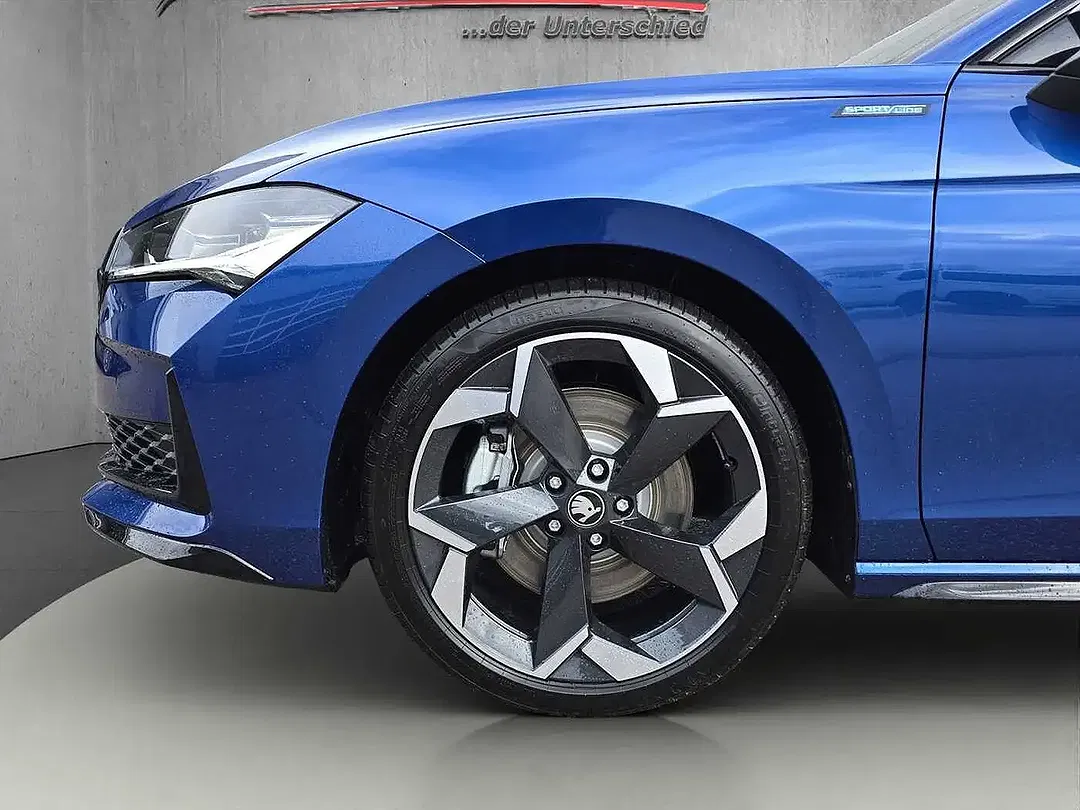 Skoda Superb - Thumbnail 13