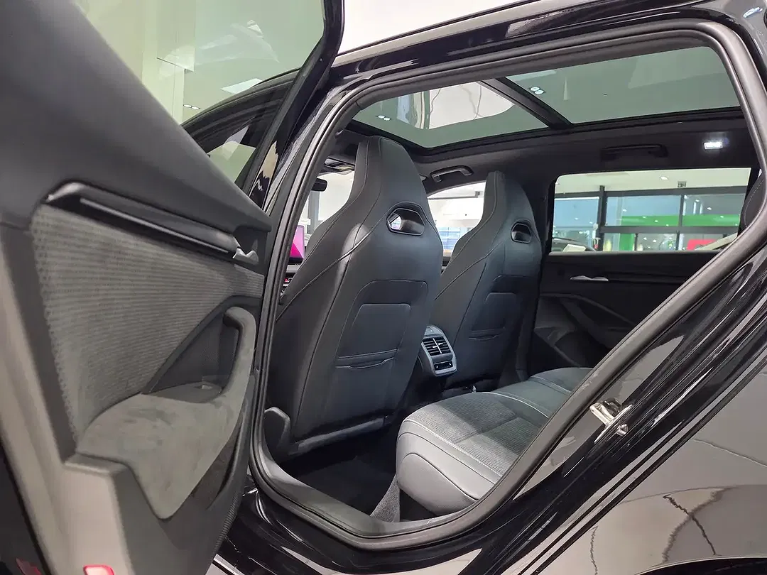 Skoda Superb - Thumbnail 12