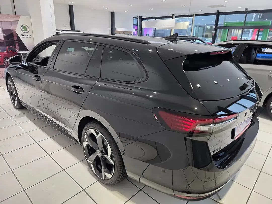 Skoda Superb - Thumbnail 7