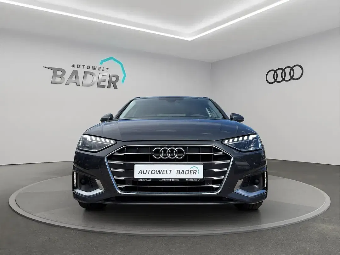 Audi A4 - Thumbnail 2