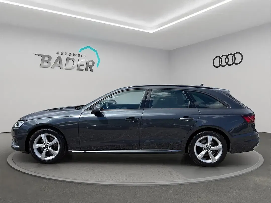Audi A4 - Thumbnail 3
