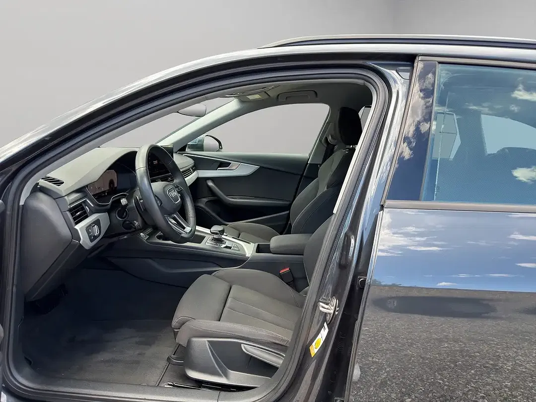 Audi A4 - Thumbnail 9