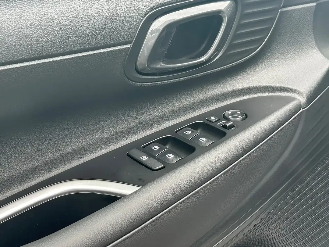 Hyundai i20 - Thumbnail 10