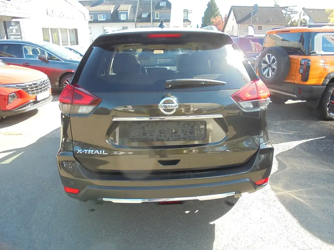 Nissan X-Trail - Thumbnail 3