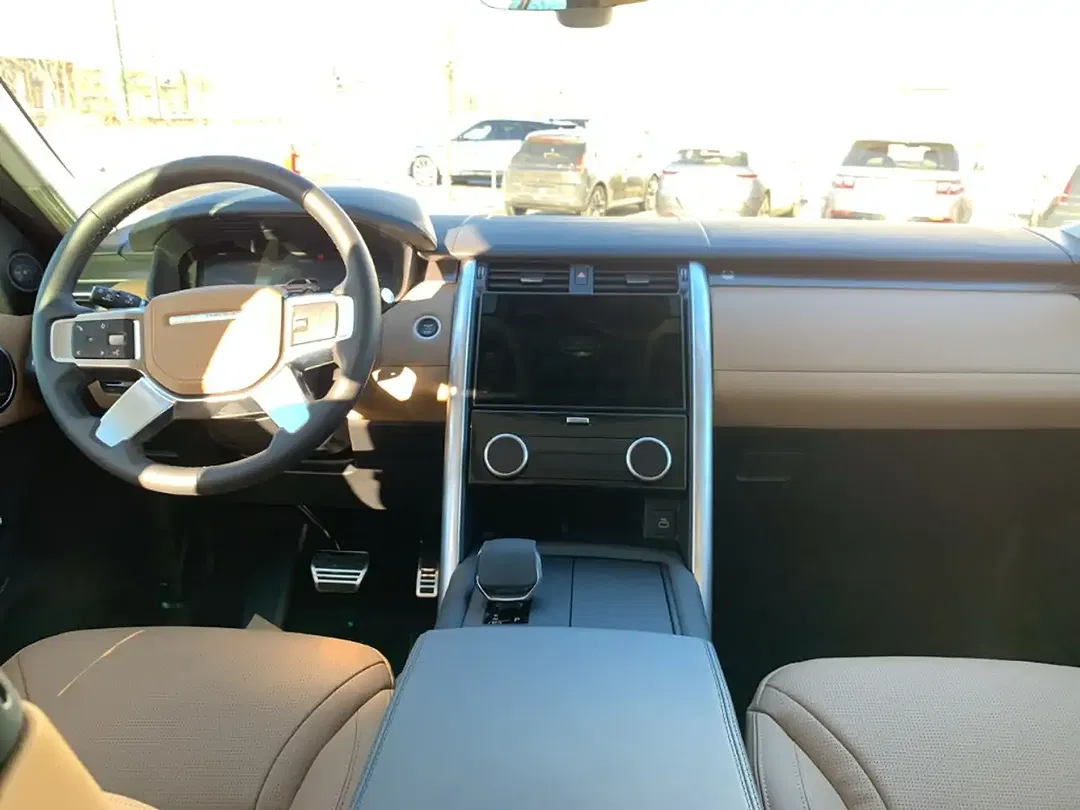 Land Rover Discovery - Thumbnail 4