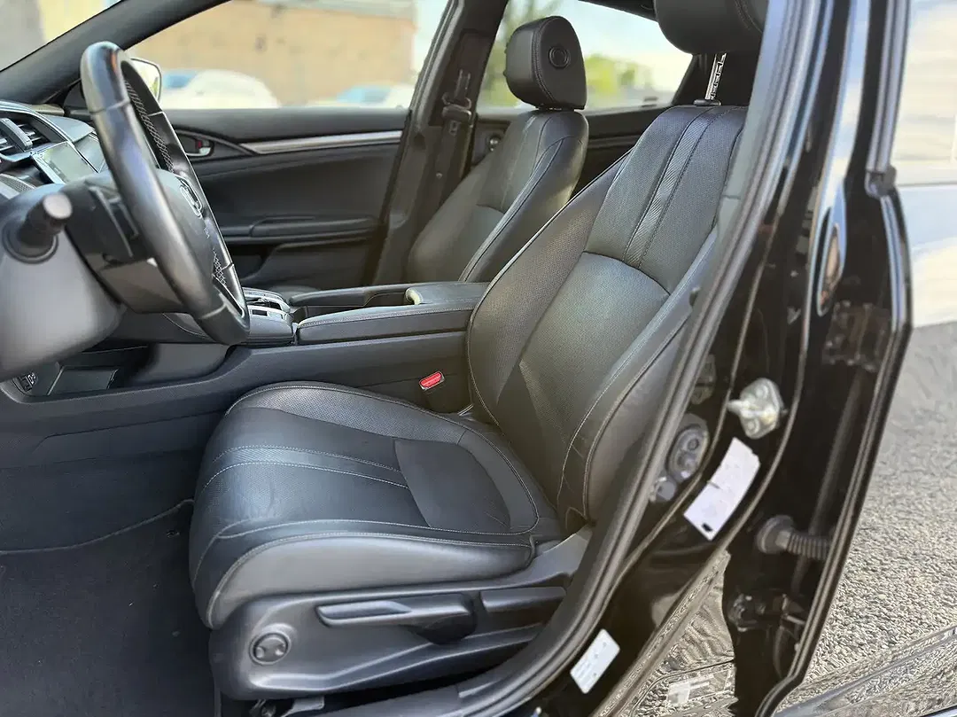 Honda Civic - Thumbnail 10