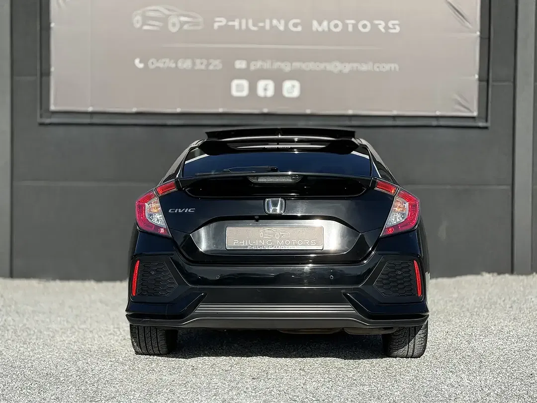 Honda Civic - Thumbnail 5