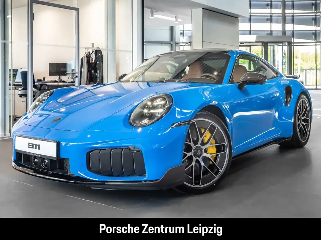 Porsche 992 - Thumbnail 1