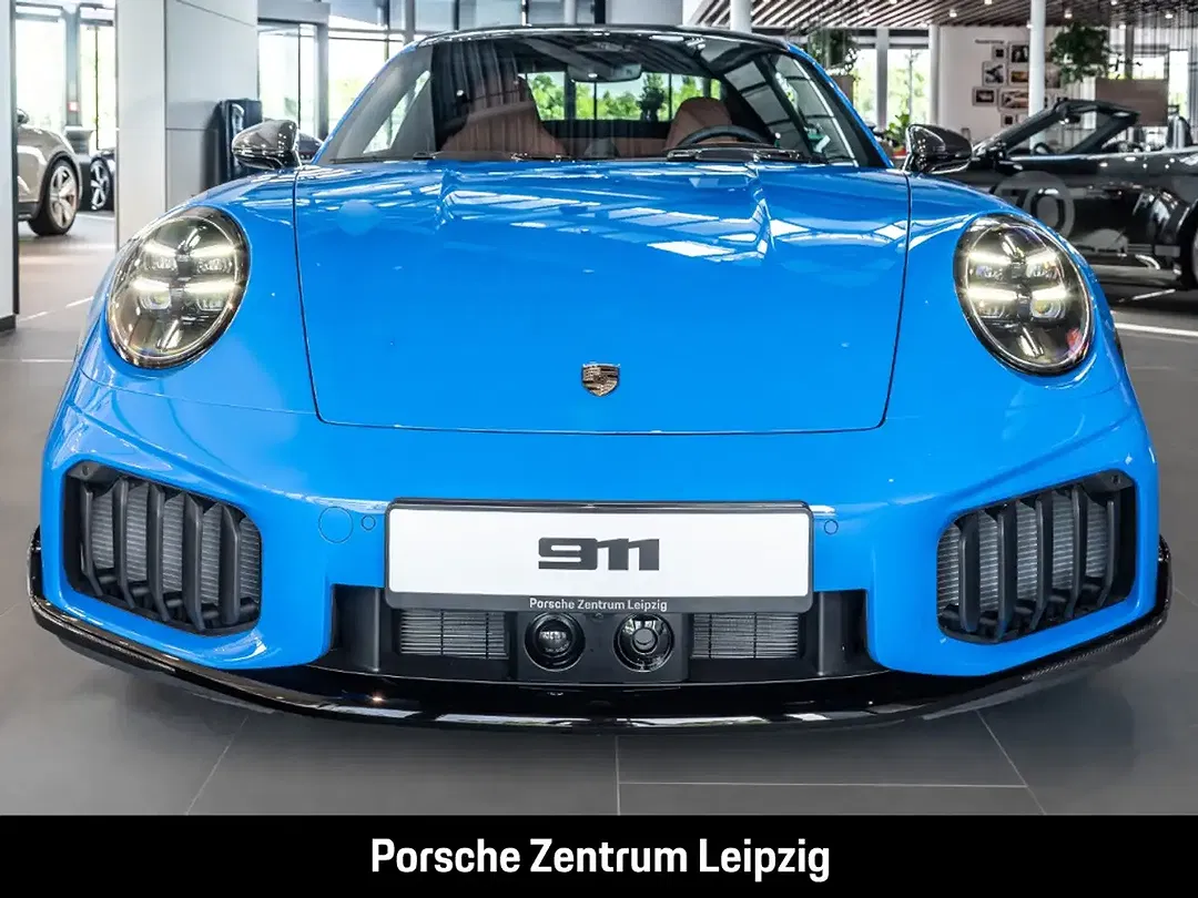 Porsche 992 - Thumbnail 4