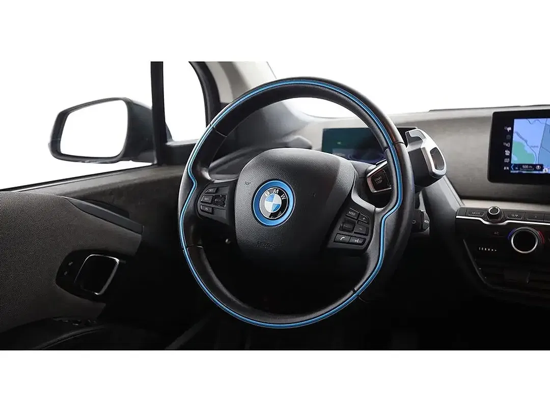 BMW i3 - Thumbnail 11