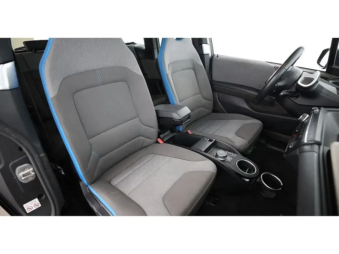 BMW i3 - Thumbnail 13