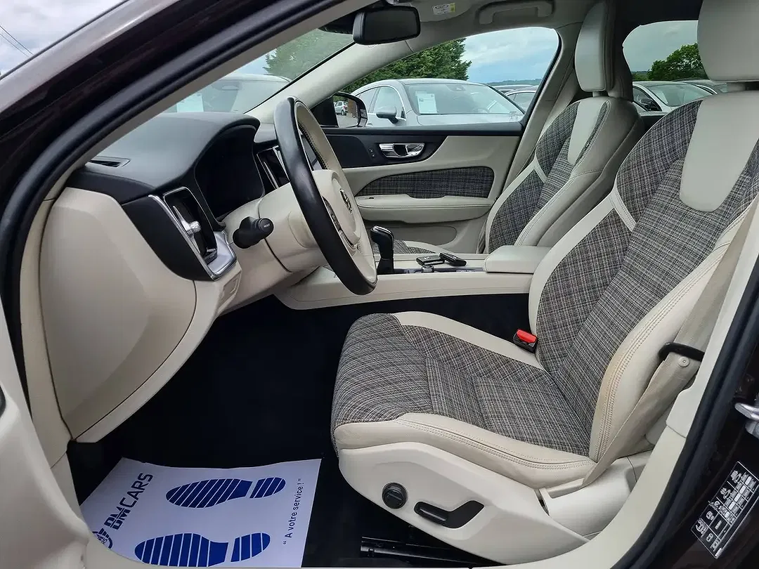 Volvo V60 - Thumbnail 13