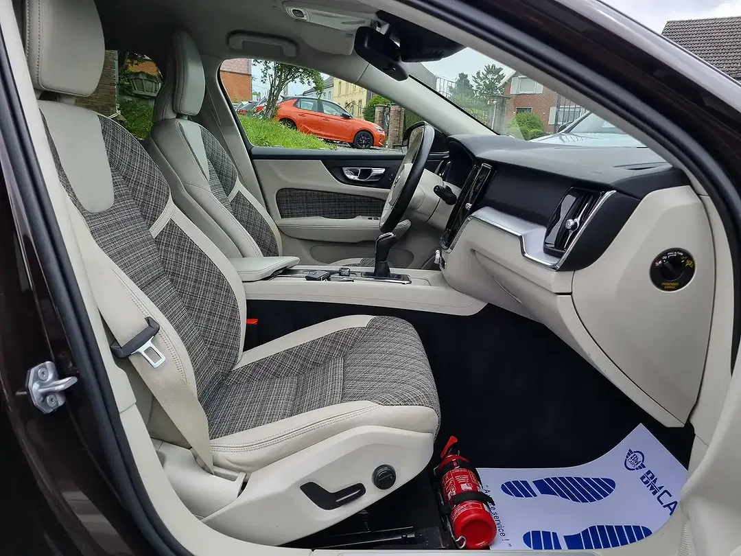 Volvo V60 - Thumbnail 14