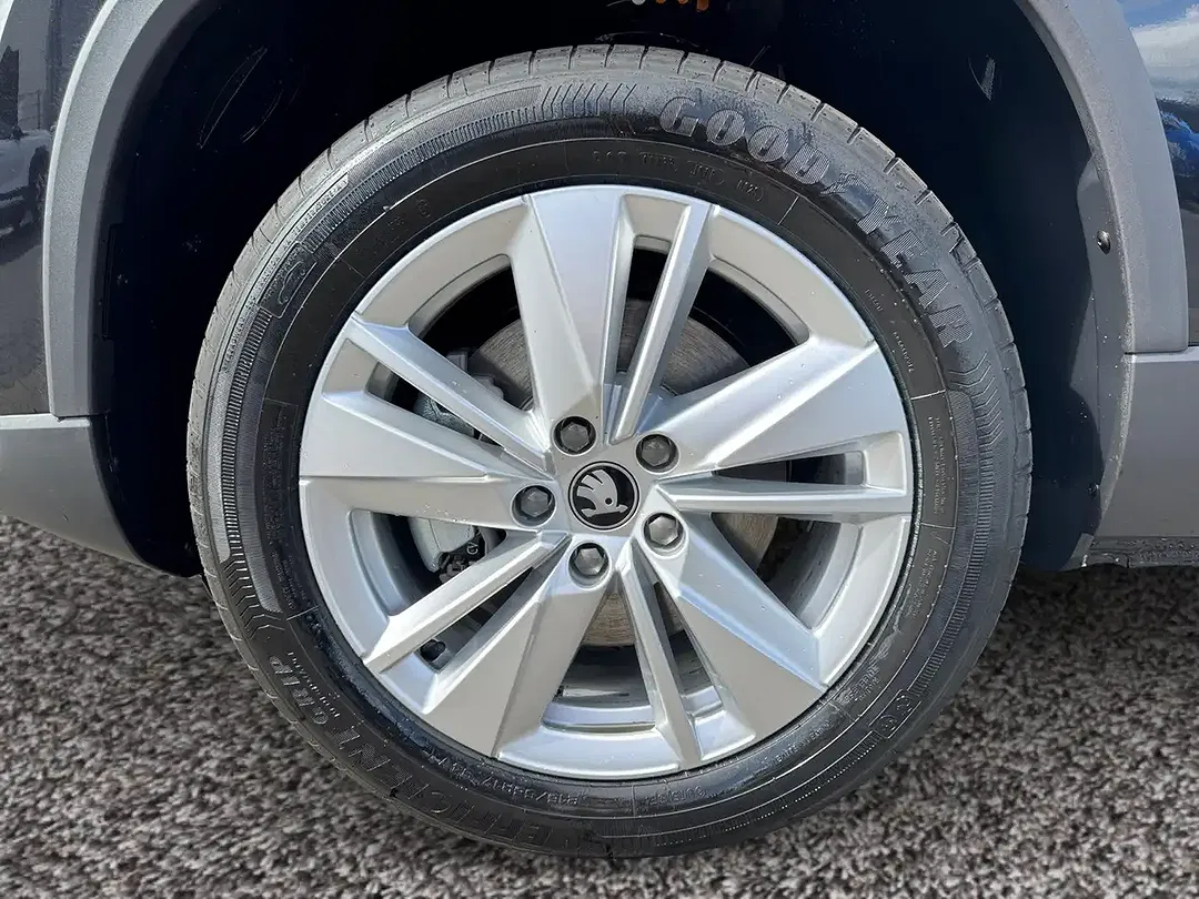 Skoda Karoq - Thumbnail 7