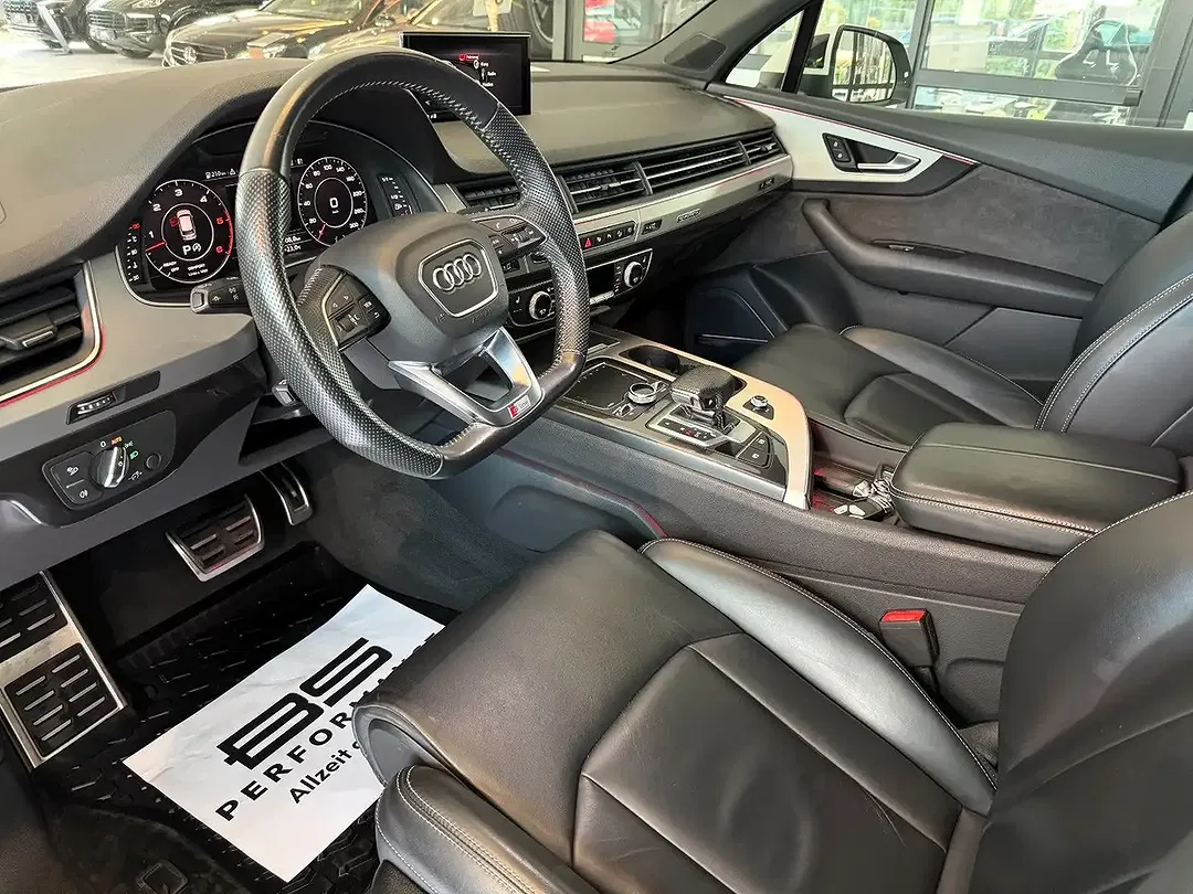 Audi Q7 - Thumbnail 12
