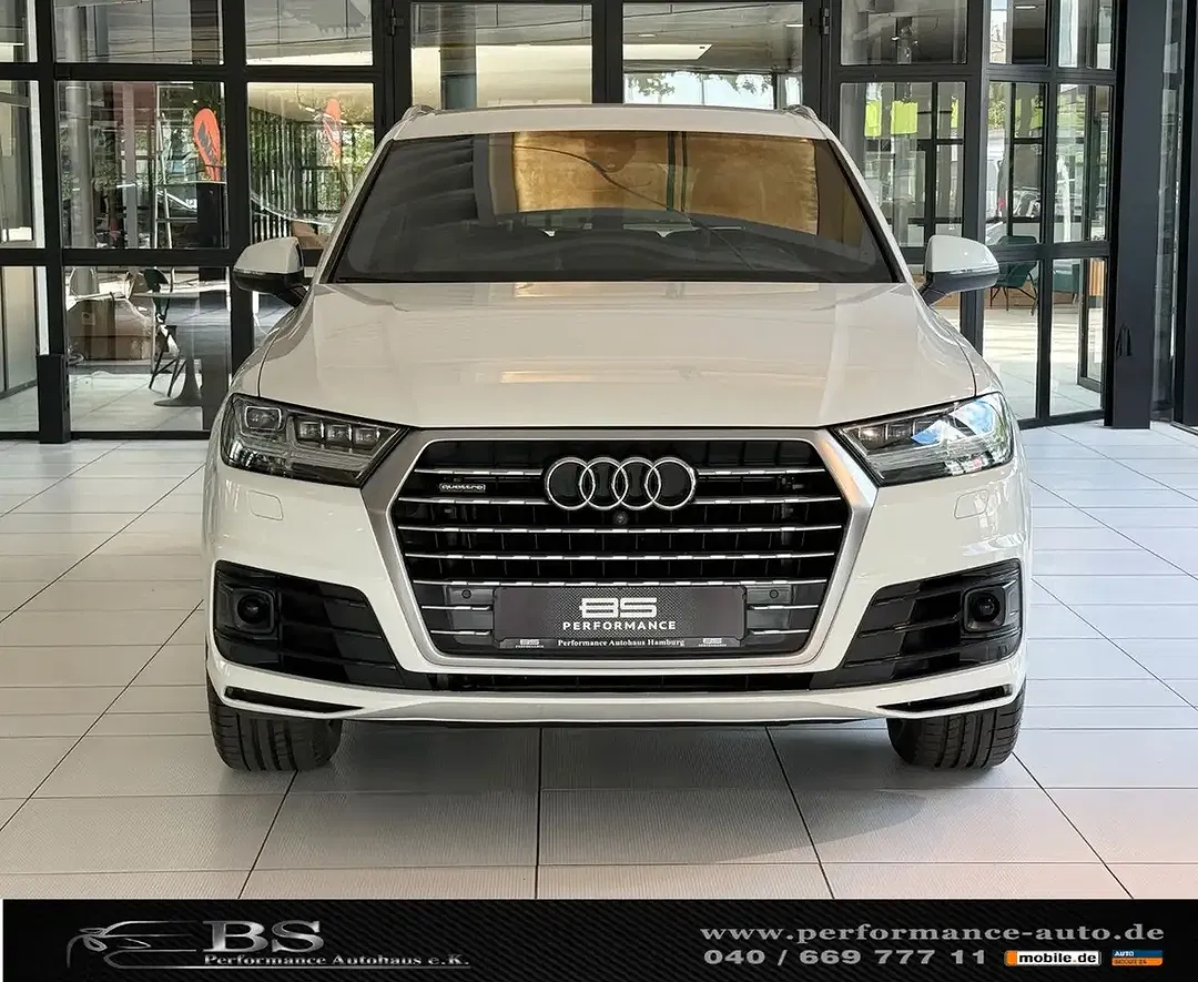 Audi Q7 - Thumbnail 2