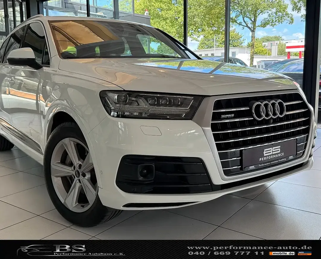 Audi Q7 - Thumbnail 4