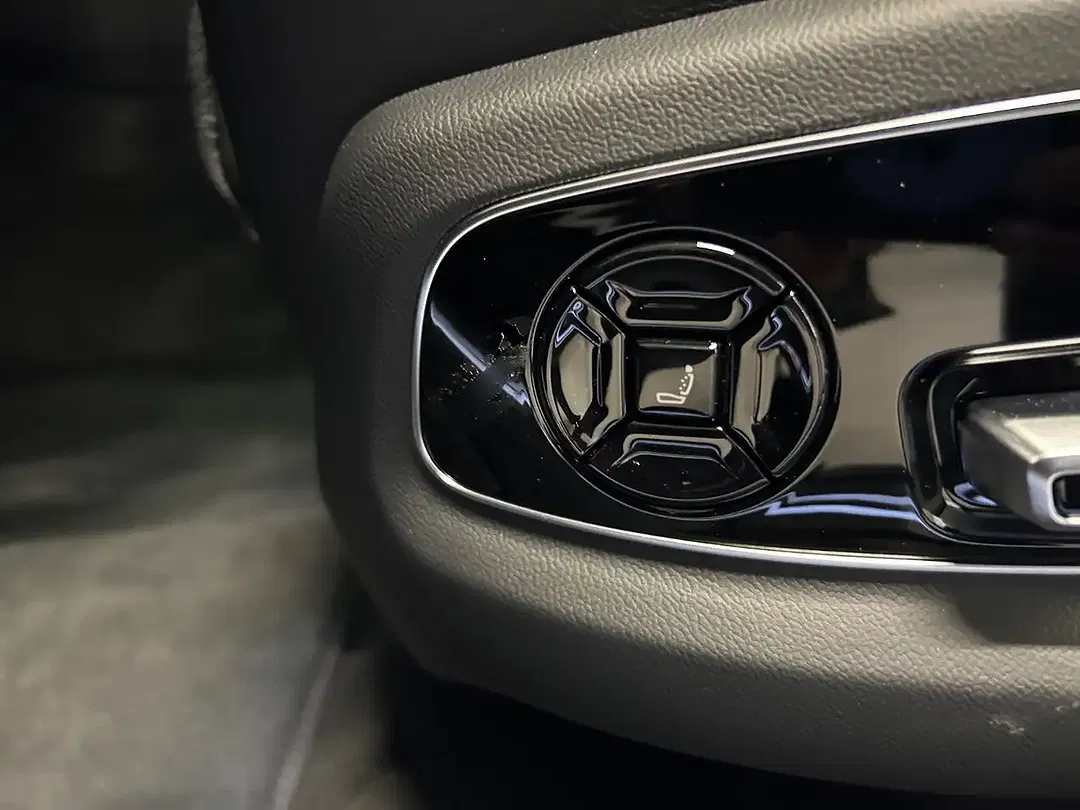 Audi A8 - Thumbnail 11