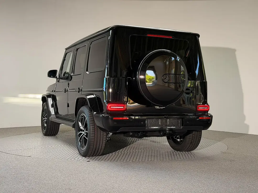 Mercedes-Benz G - Thumbnail 3