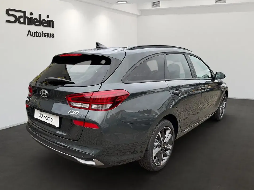 Hyundai i30 - Thumbnail 3