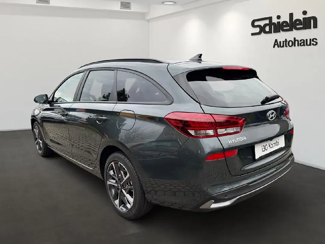 Hyundai i30 - Thumbnail 4
