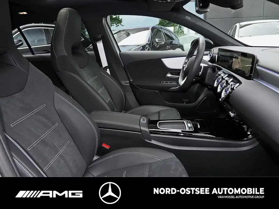 Mercedes-Benz A 200 - Thumbnail 11