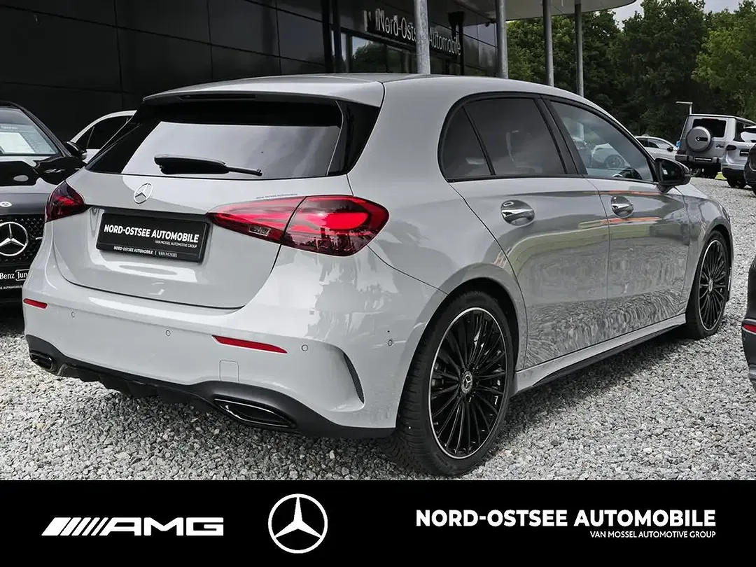 Mercedes-Benz A 200 - Thumbnail 4