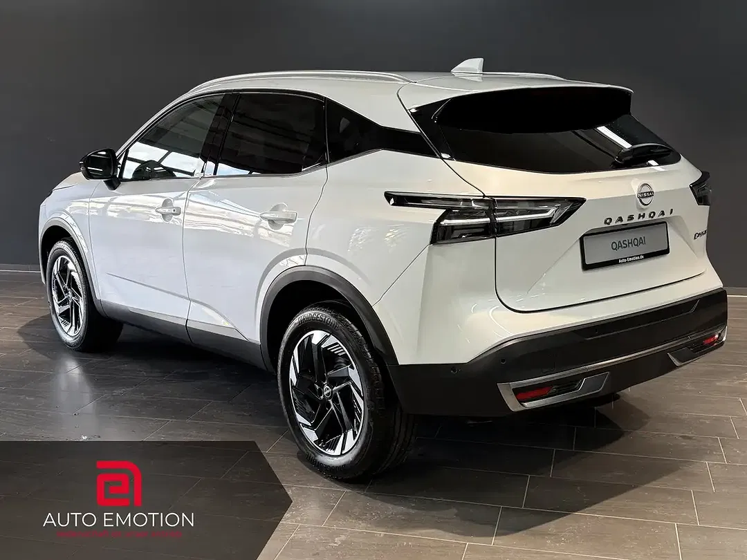 Nissan Qashqai - Thumbnail 4