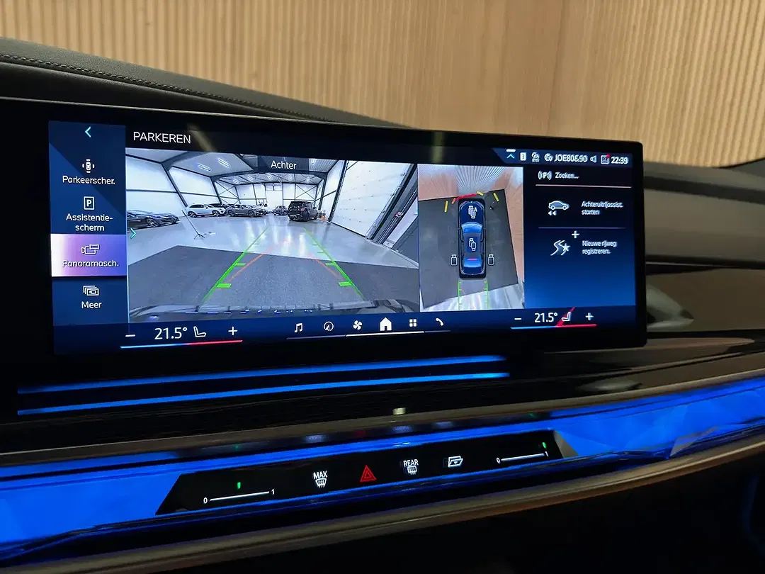 BMW i7 - Thumbnail 14