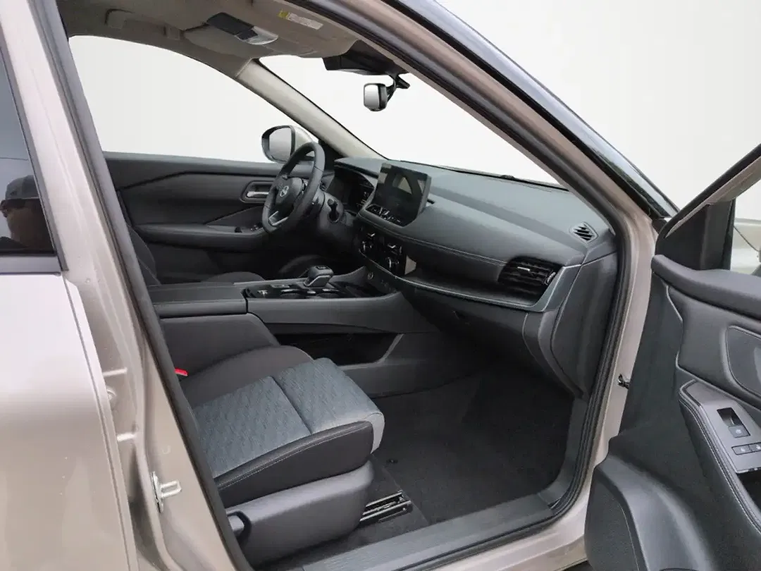 Nissan X-Trail - Thumbnail 10