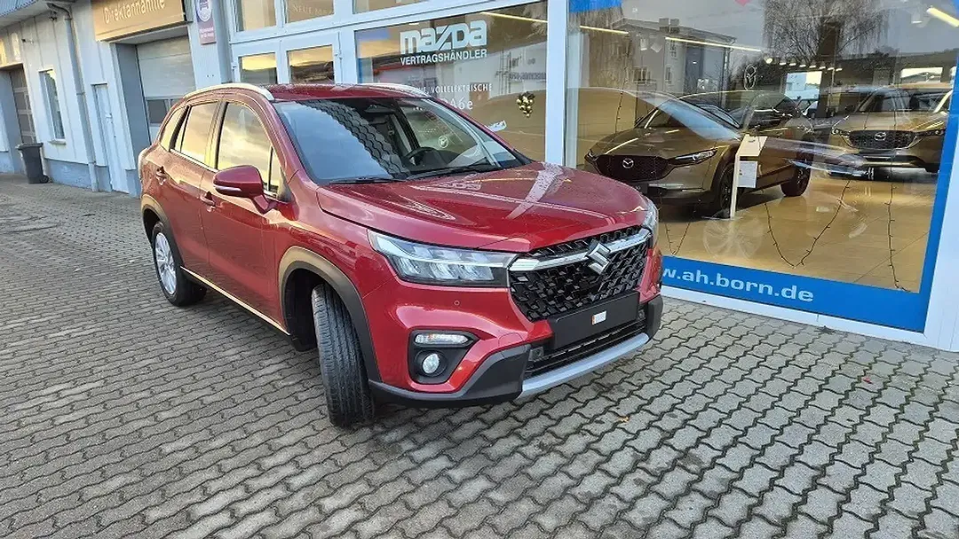 Suzuki S-Cross - Thumbnail 1