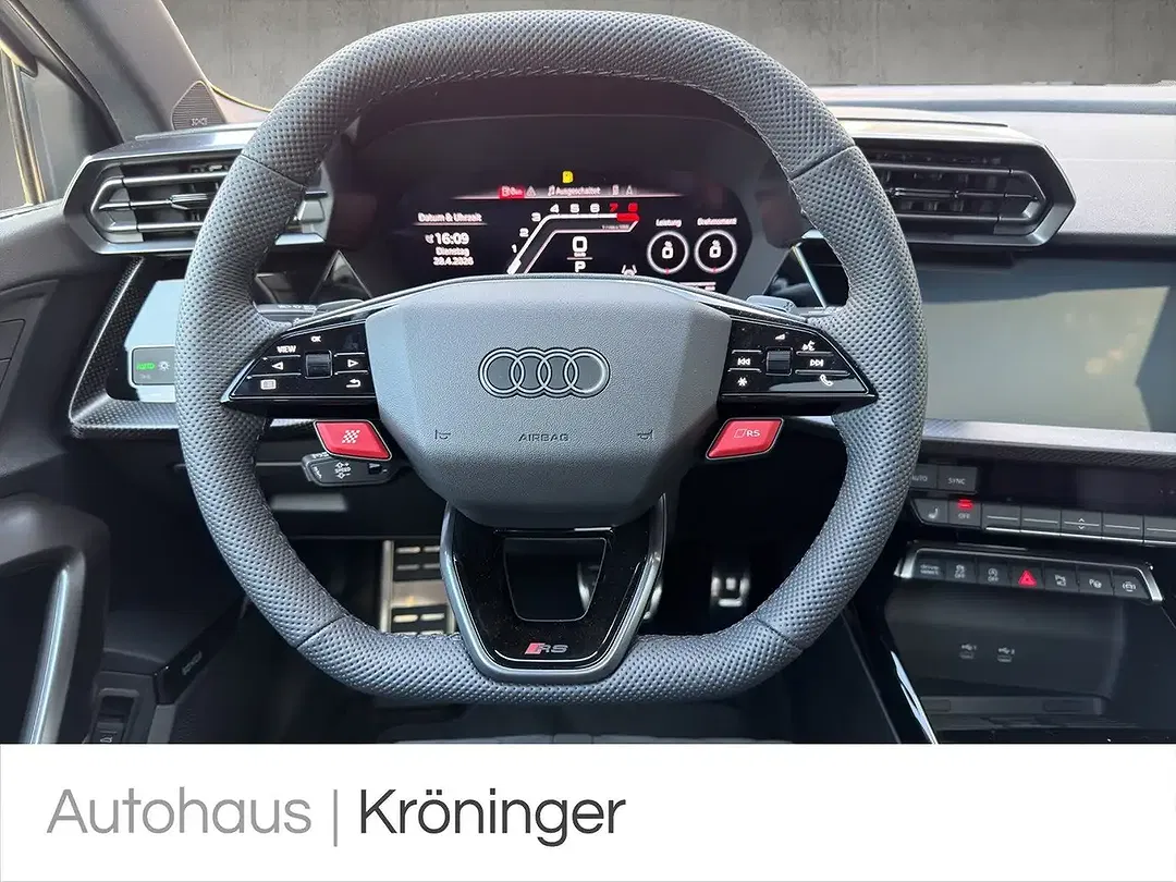 Audi RS3 - Thumbnail 11