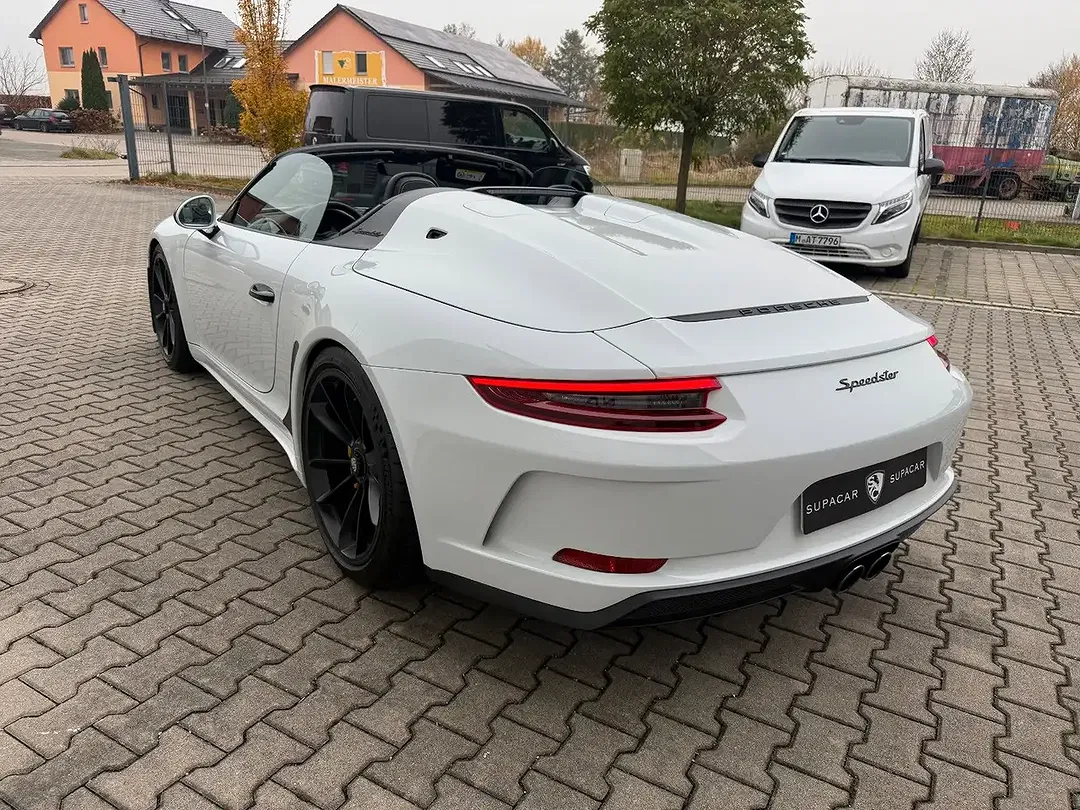 Porsche 991 - Thumbnail 5
