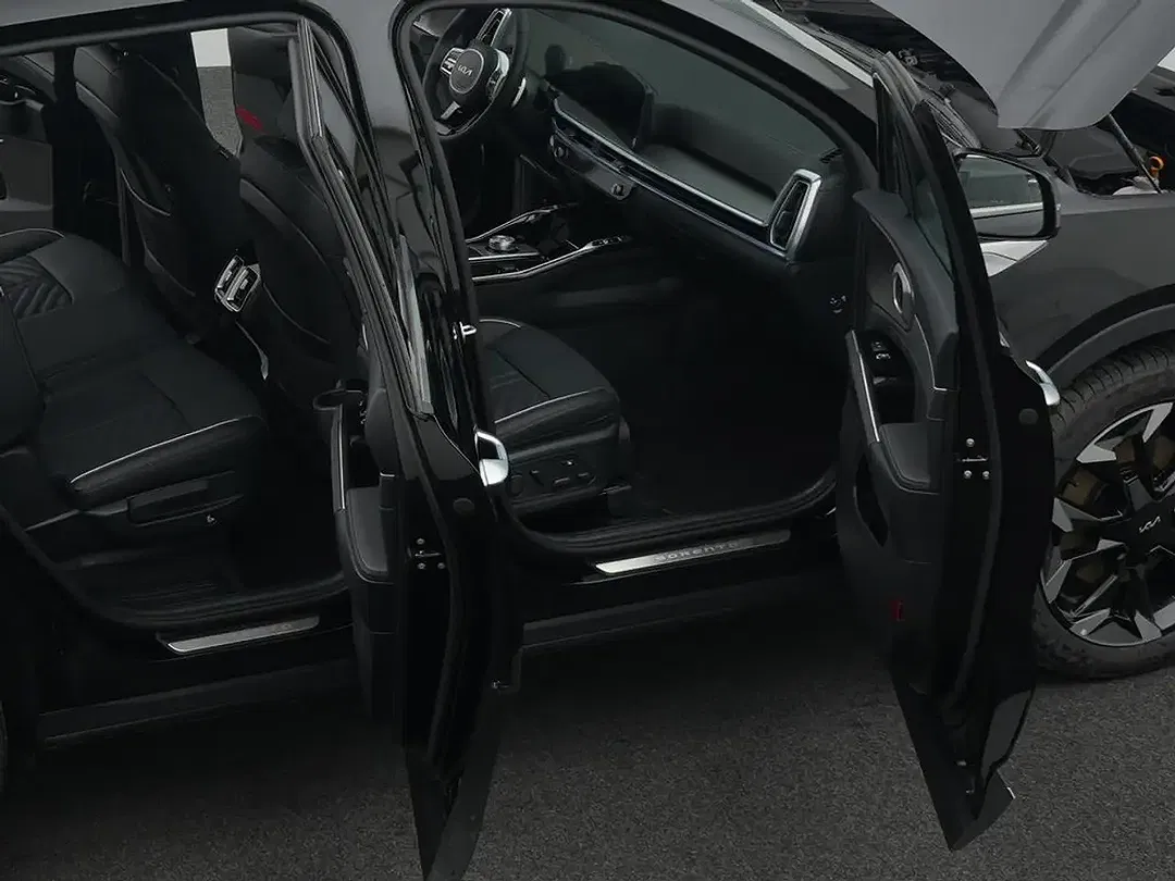 Kia Sorento - Thumbnail 10