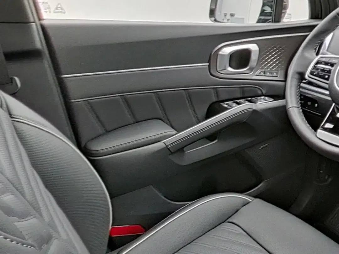 Kia Sorento - Thumbnail 13