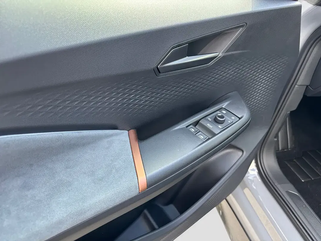 CUPRA Born - Thumbnail 13
