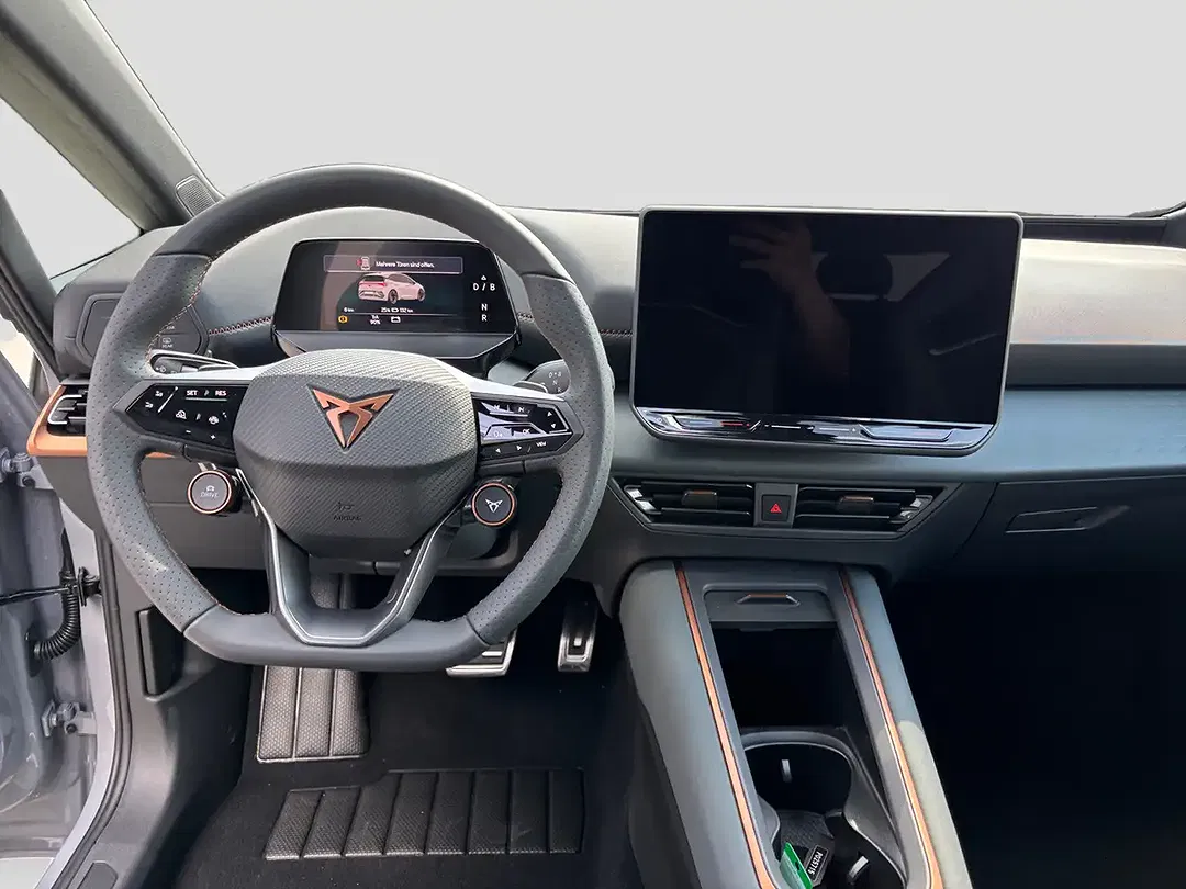 CUPRA Born - Thumbnail 5