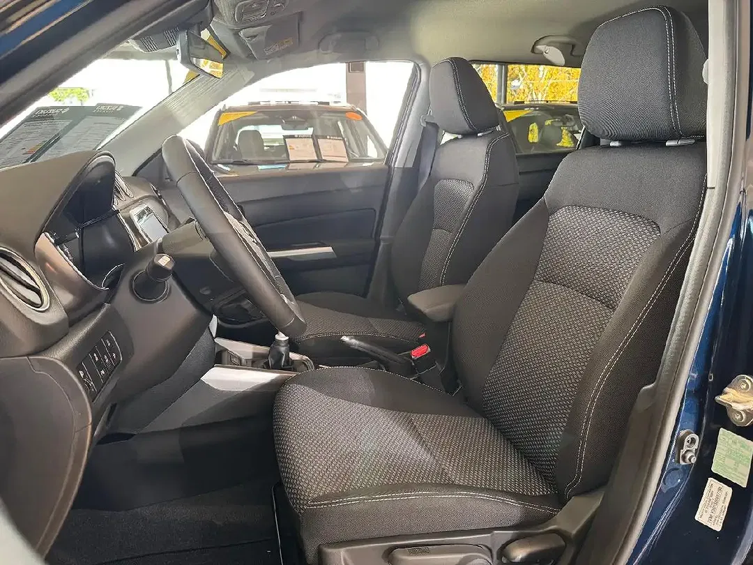 Suzuki Vitara - Thumbnail 14