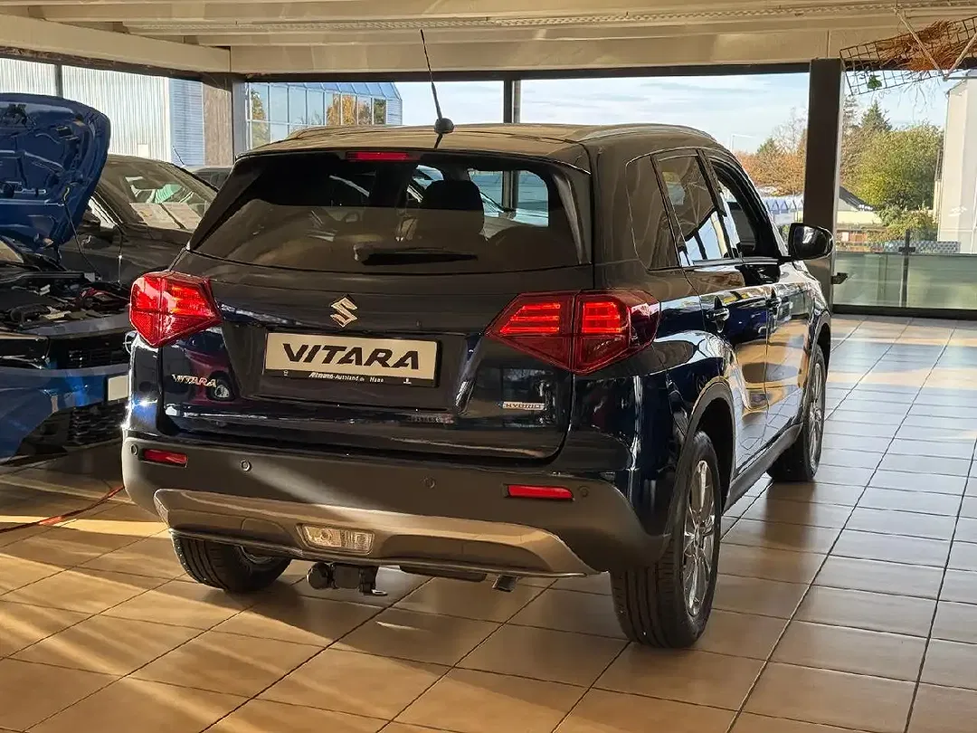 Suzuki Vitara - Thumbnail 3