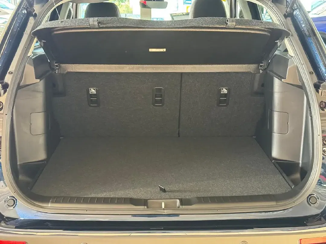 Suzuki Vitara - Thumbnail 6