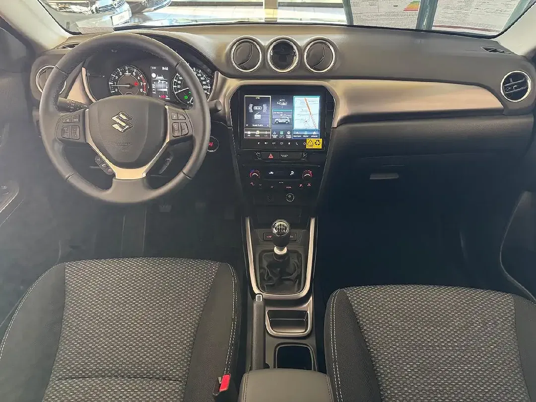 Suzuki Vitara - Thumbnail 8