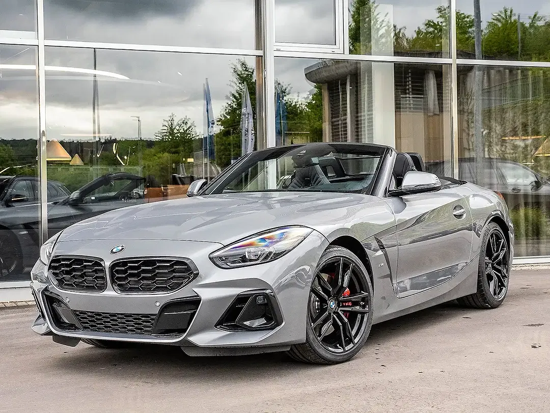 BMW Z4 - Thumbnail 1