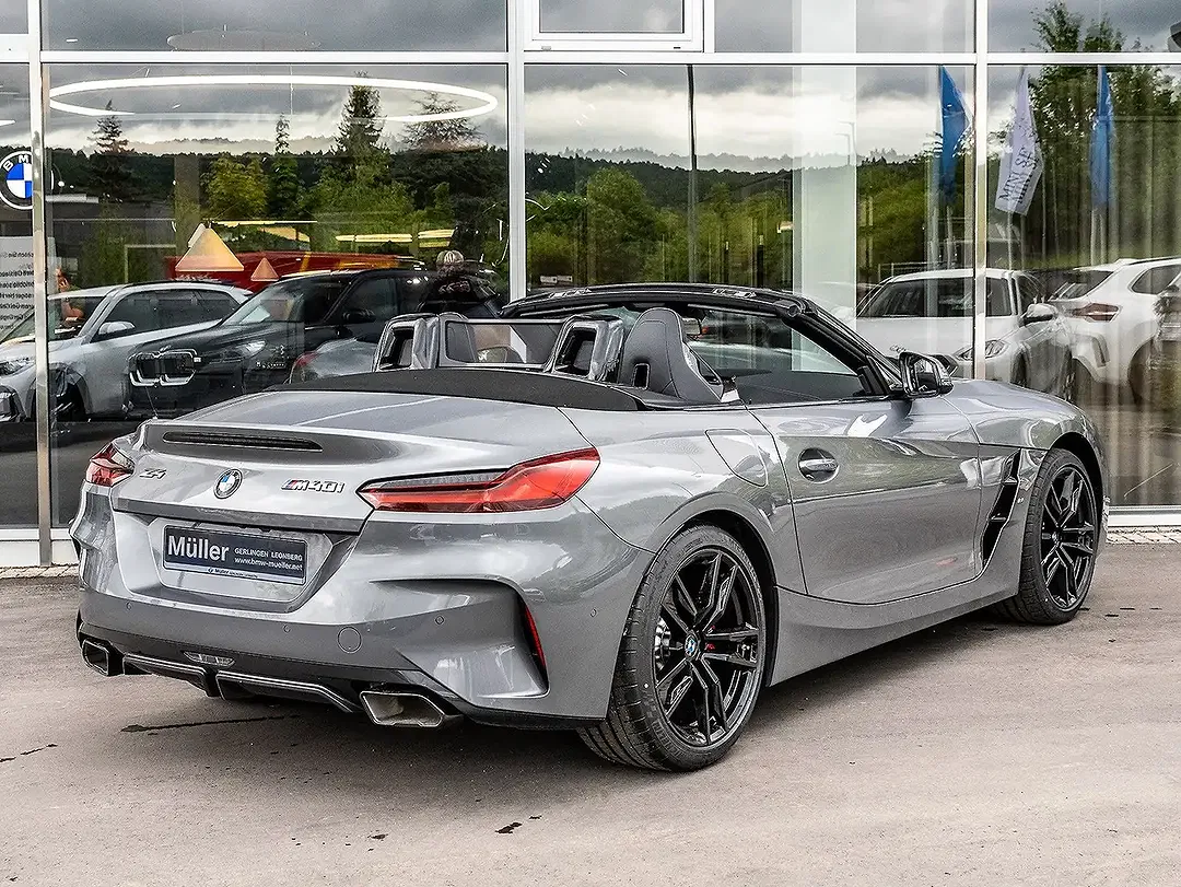 BMW Z4 - Thumbnail 2
