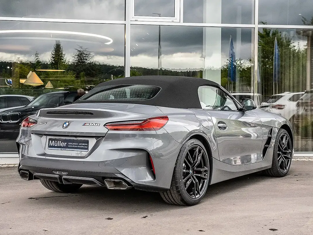 BMW Z4 - Thumbnail 3