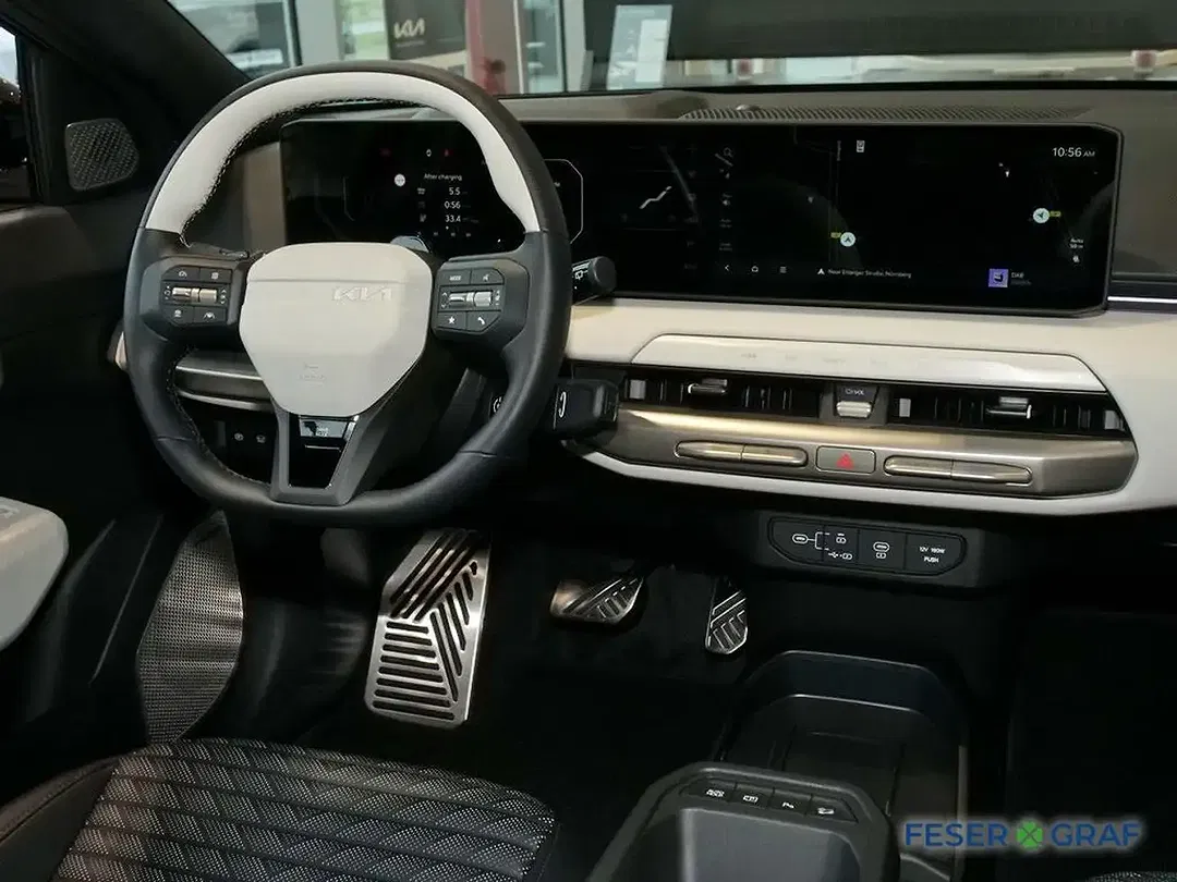 Kia EV4 - Thumbnail 3