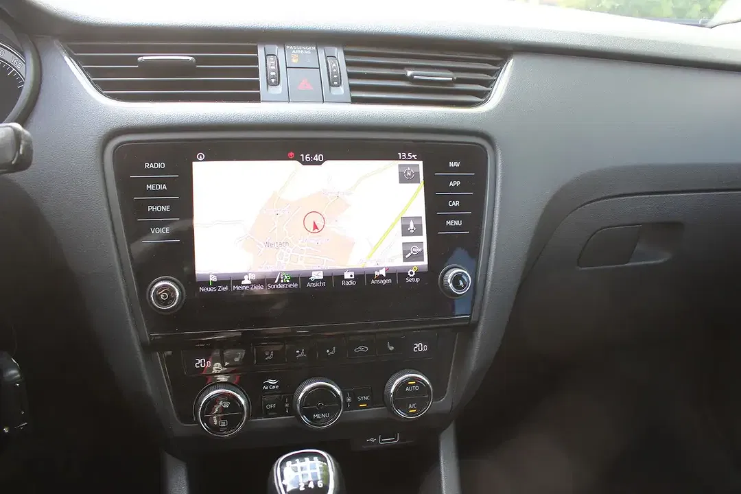 Skoda Octavia - Thumbnail 12