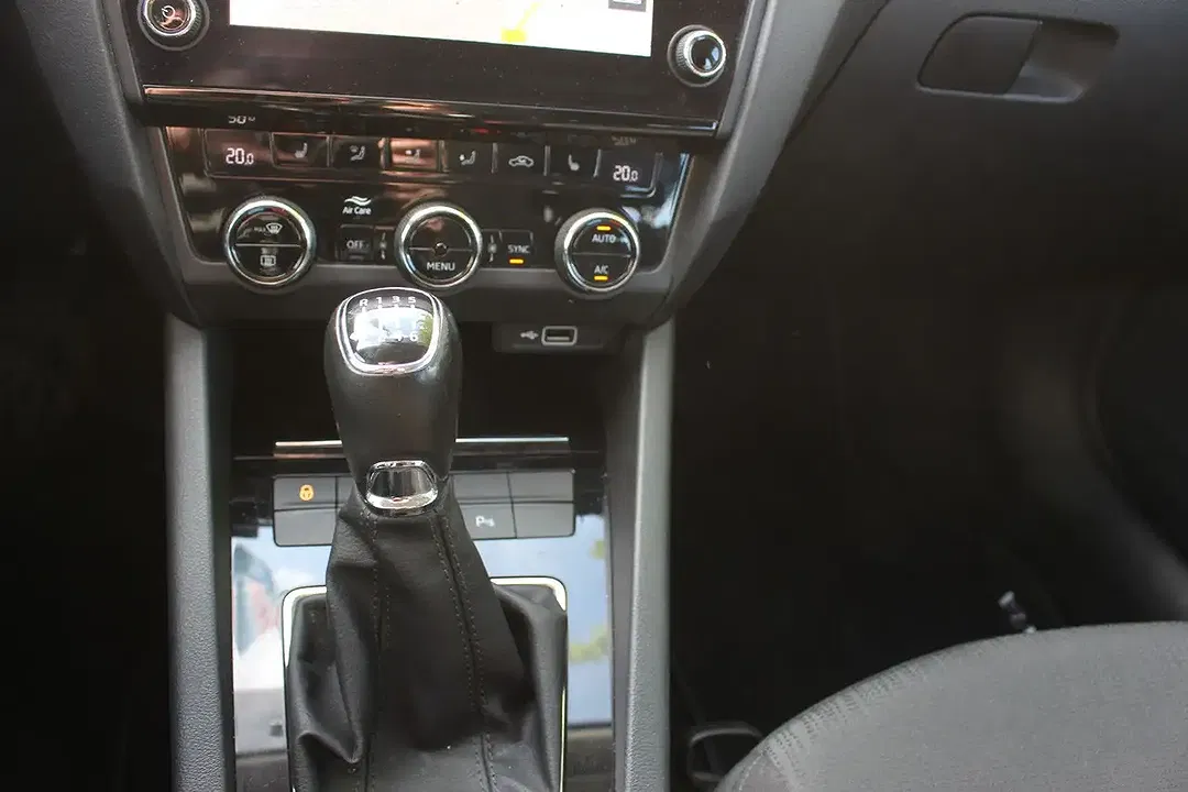 Skoda Octavia - Thumbnail 13